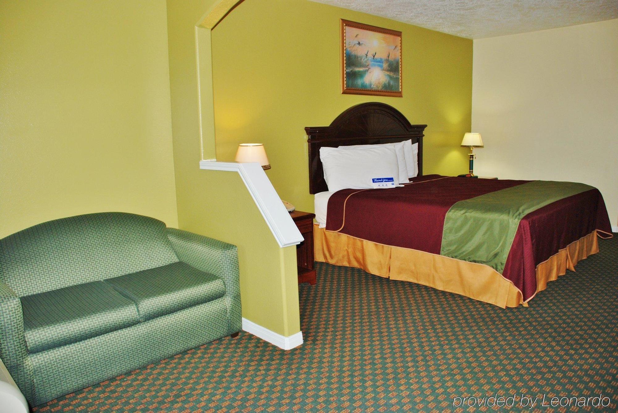 Americas Best Value Inn & Suites Hempstead Exterior foto